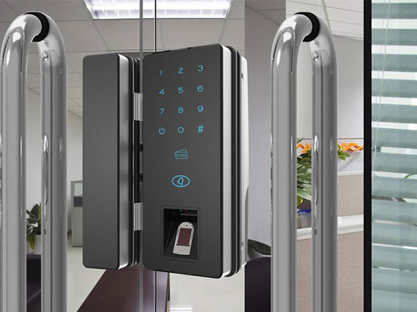 高明24小时上门开锁公司