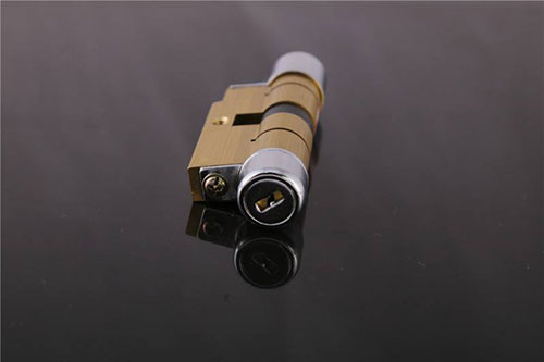 高明24小时上门开锁公司